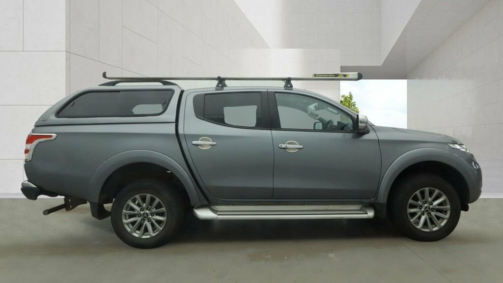 Mitsubishi L200 2.4L Dc Barbarian Grey #4