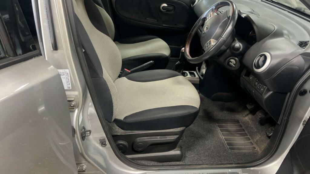 Nissan Note N-tec Silver #6