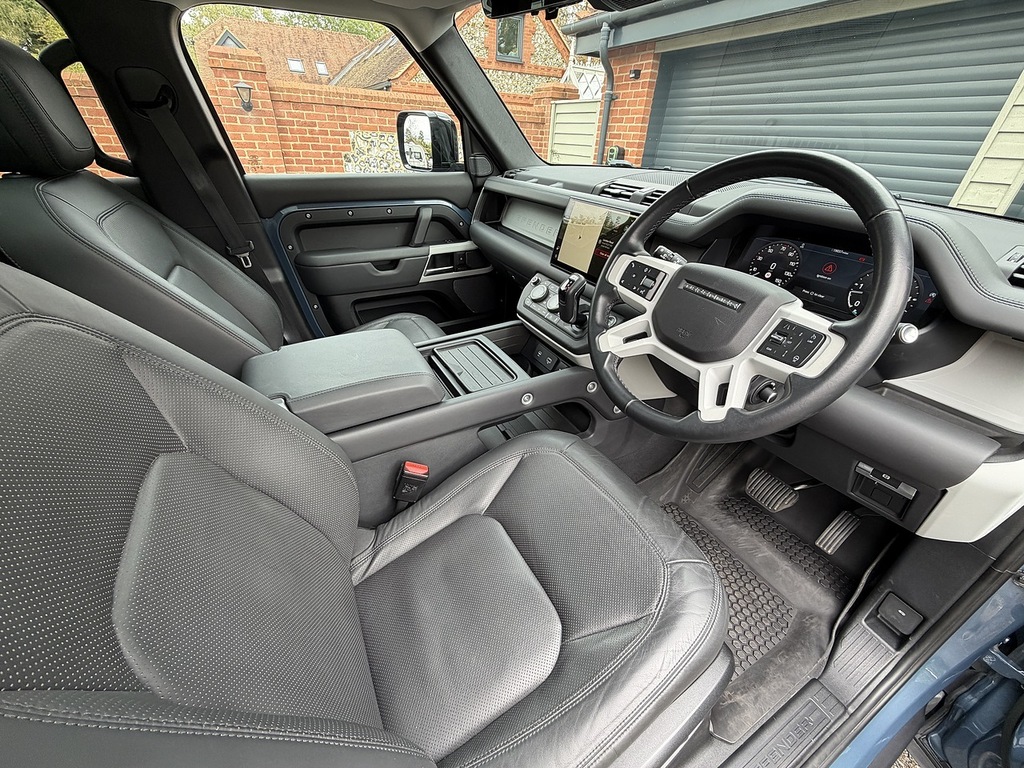 Land Rover Defender 110 D250 Mhev Hse Blue #3