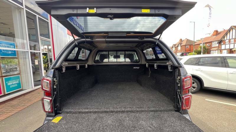 Isuzu D-Max 1.9 Td Utility Pickup Extended Cab Black #9