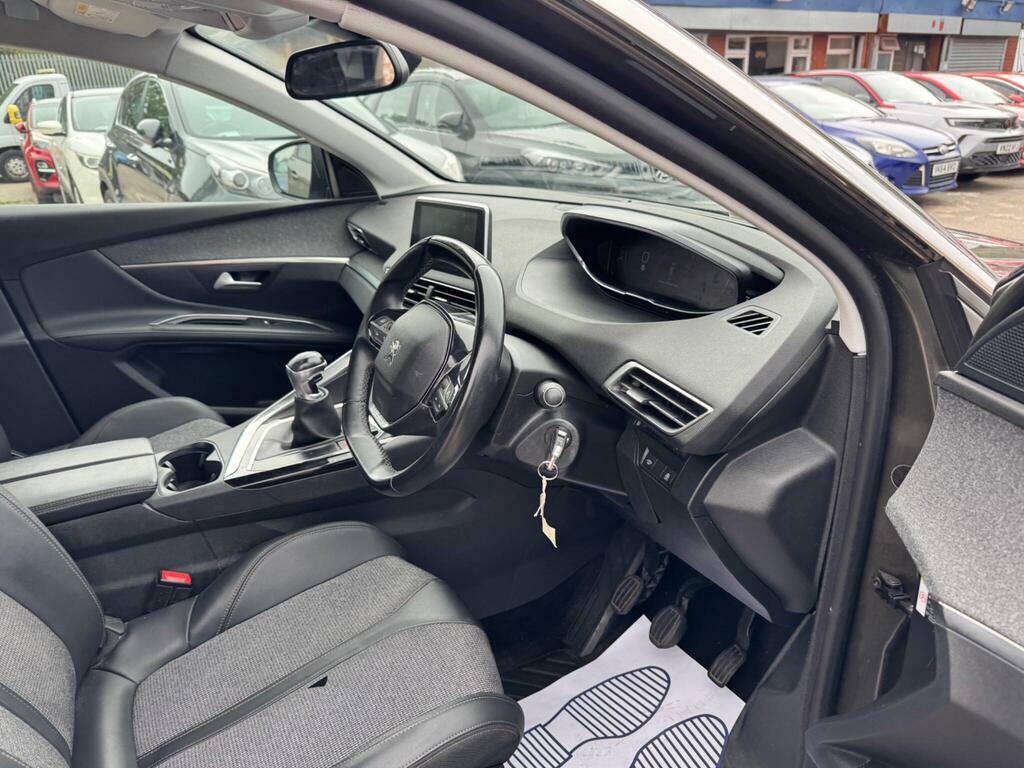 Peugeot 5008 Bluehdi Ss Active Green #17