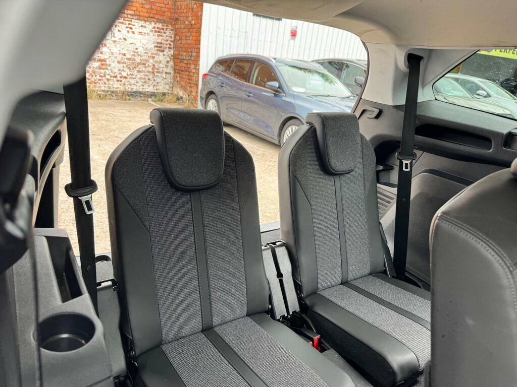 Peugeot 5008 Bluehdi Ss Active Green #21