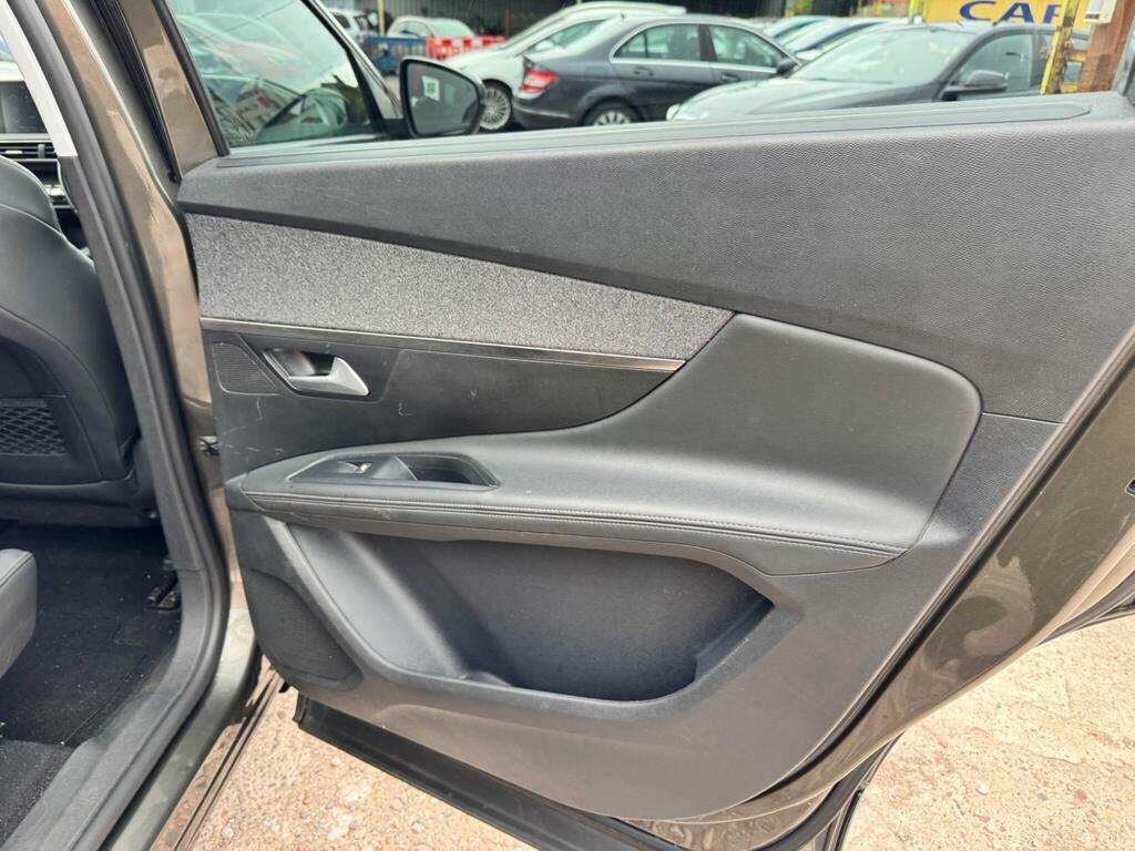 Peugeot 5008 Bluehdi Ss Active Green #34