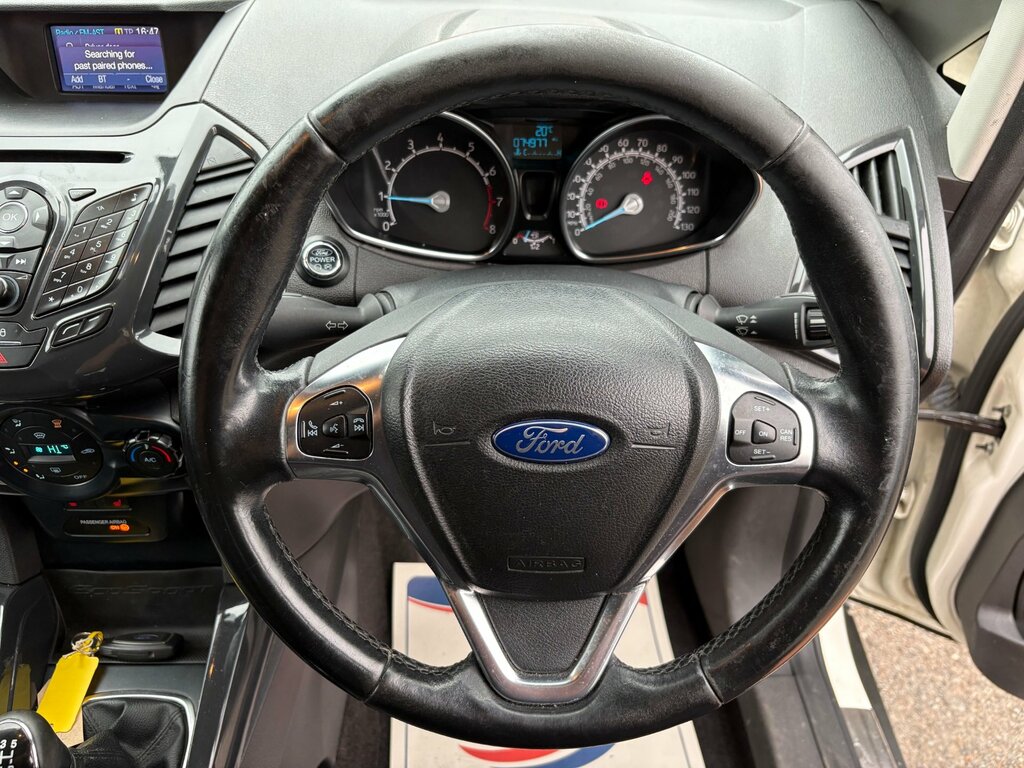 Ford Ecosport Titanium Silver #13