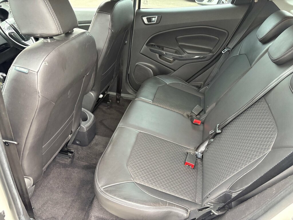 Ford Ecosport Titanium Silver #19