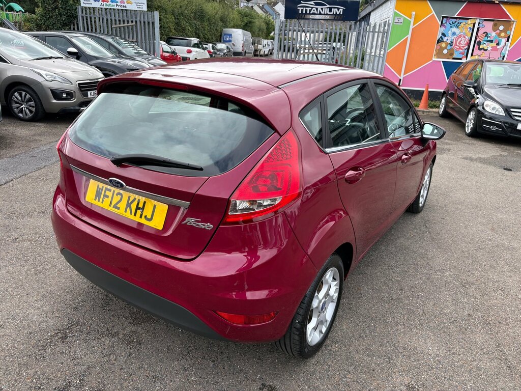 Ford Fiesta 1.25 Zetec Hatchback 129 Gkm, Red #5