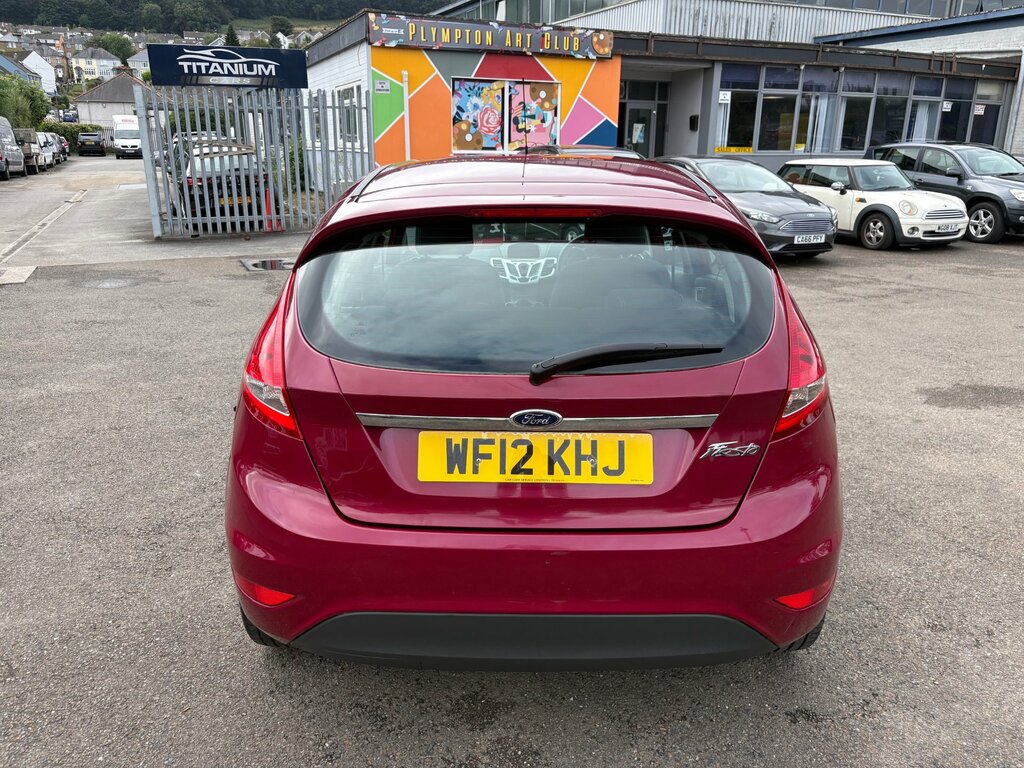 Ford Fiesta 1.25 Zetec Hatchback 129 Gkm, Red #6