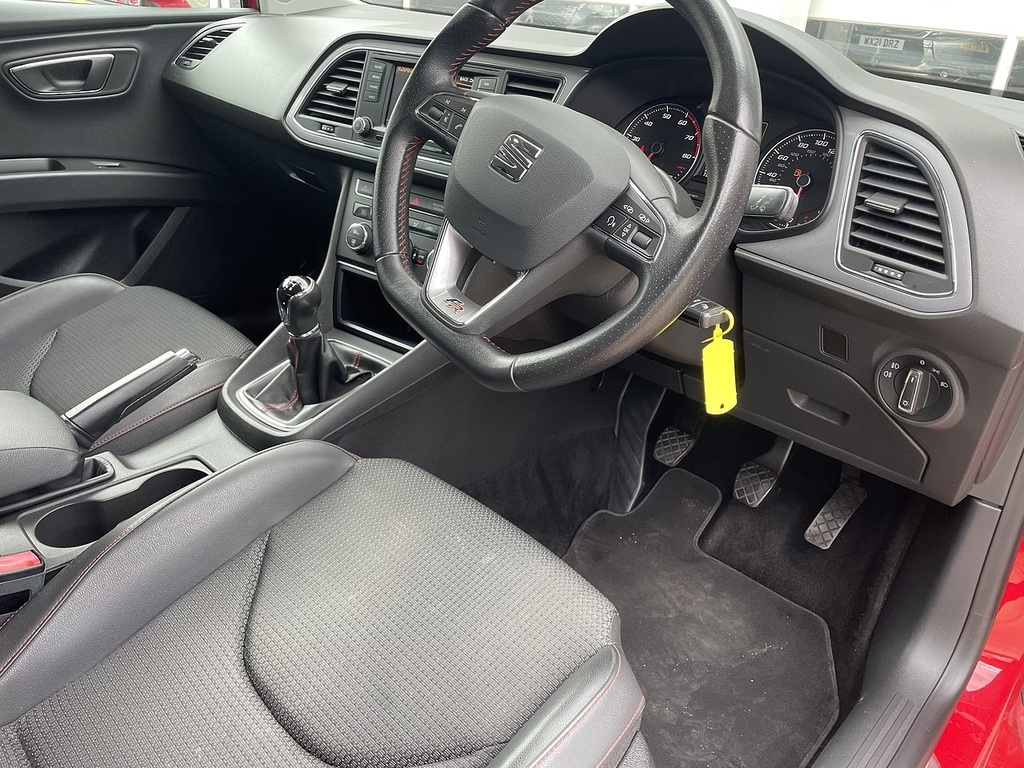 Seat Leon Tsi Act Fr U438 Ulez Red #3