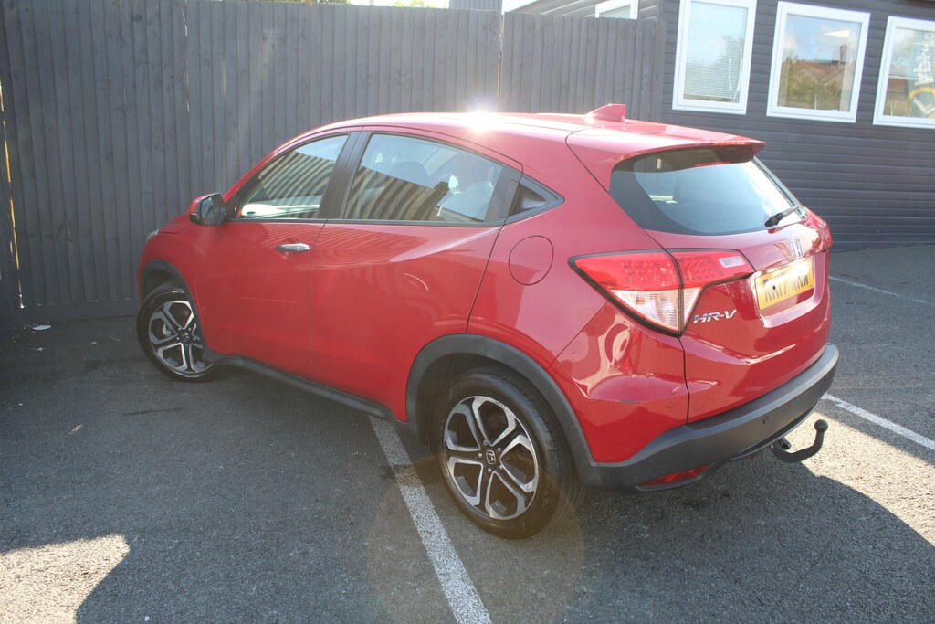 Honda Hr-V Suv 1.5 I-vtec Se 2017 Red #3