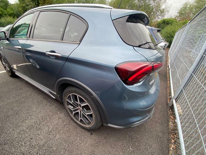 Fiat Tipo 1.0 Cross Euro 6 Ss Blue #4