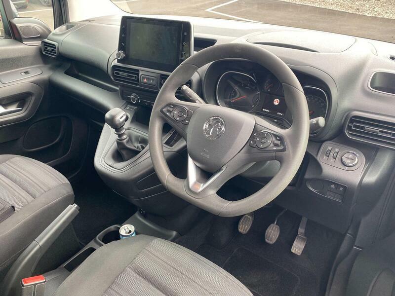 Vauxhall Combo Life 1.2 Turbo 130 Energy Blue #9