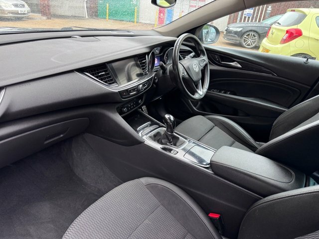 Vauxhall Insignia 2017 1.5I Turbo Sri Nav Grand Sport Man Grey #4