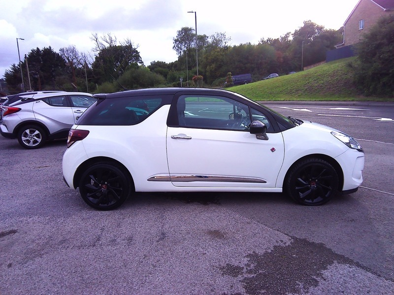 DS DS 3 Bluehdi Performance Line S White #5