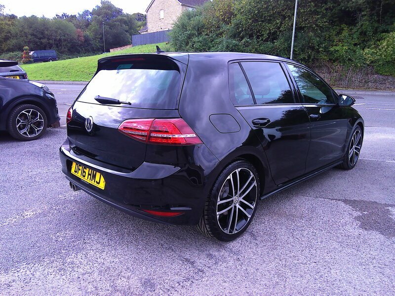 Volkswagen Golf Gtd Black #6