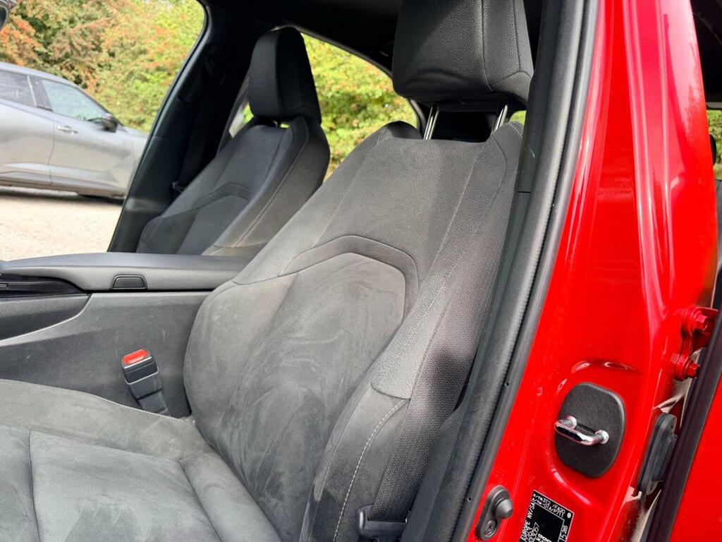 Lexus UX Ux 250H 4X2 Cvt Red #52
