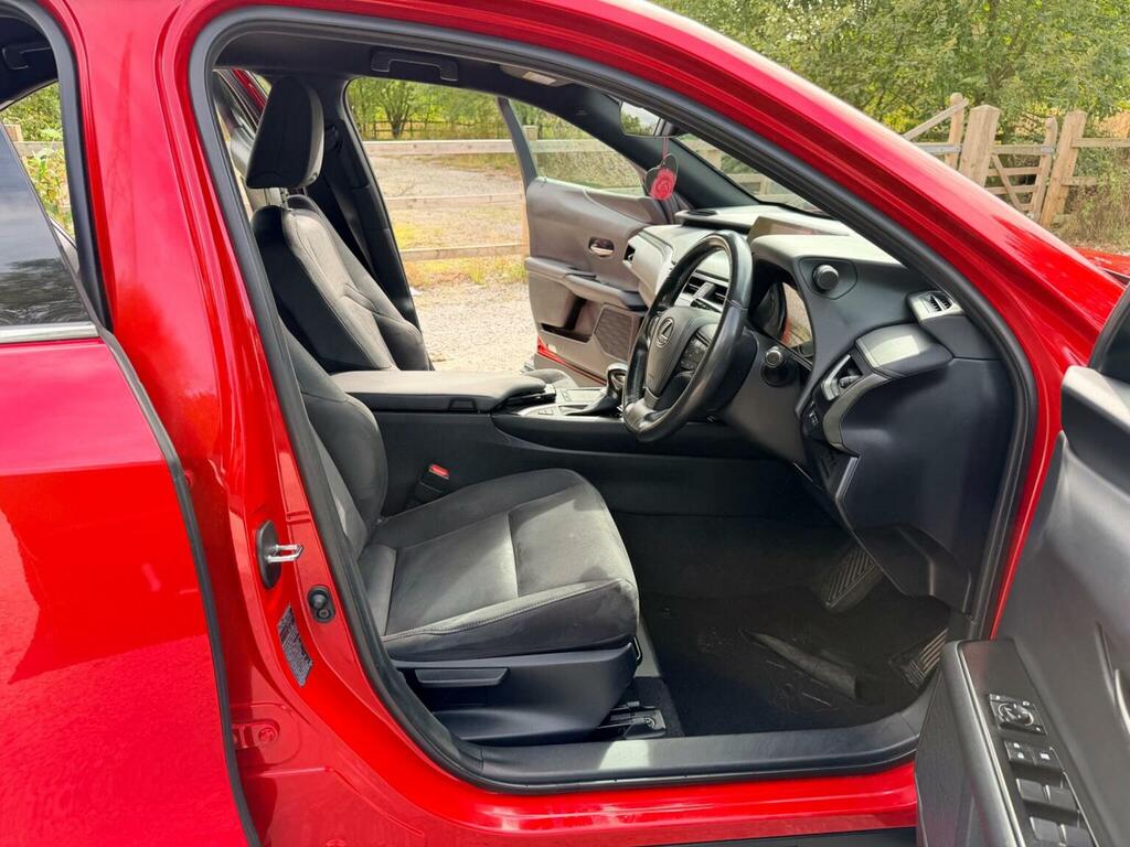 Lexus UX Ux 250H 4X2 Cvt Red #14