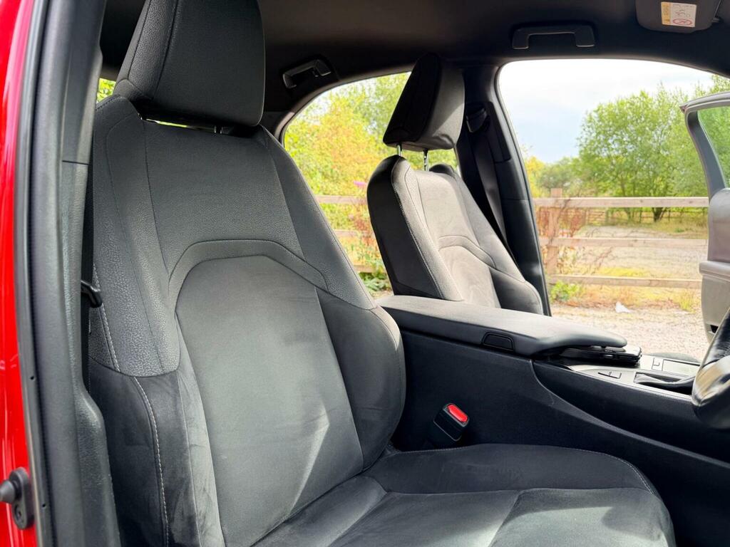 Lexus UX Ux 250H 4X2 Cvt Red #15
