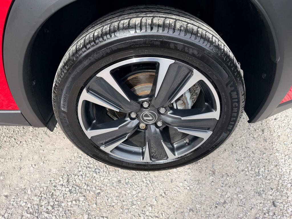 Lexus UX Ux 250H 4X2 Cvt Red #36