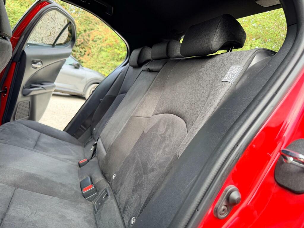 Lexus UX Ux 250H 4X2 Cvt Red #16