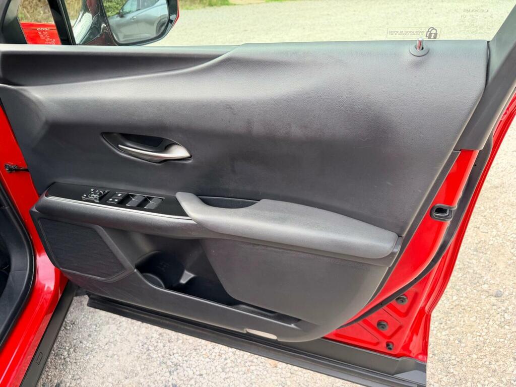 Lexus UX Ux 250H 4X2 Cvt Red #35