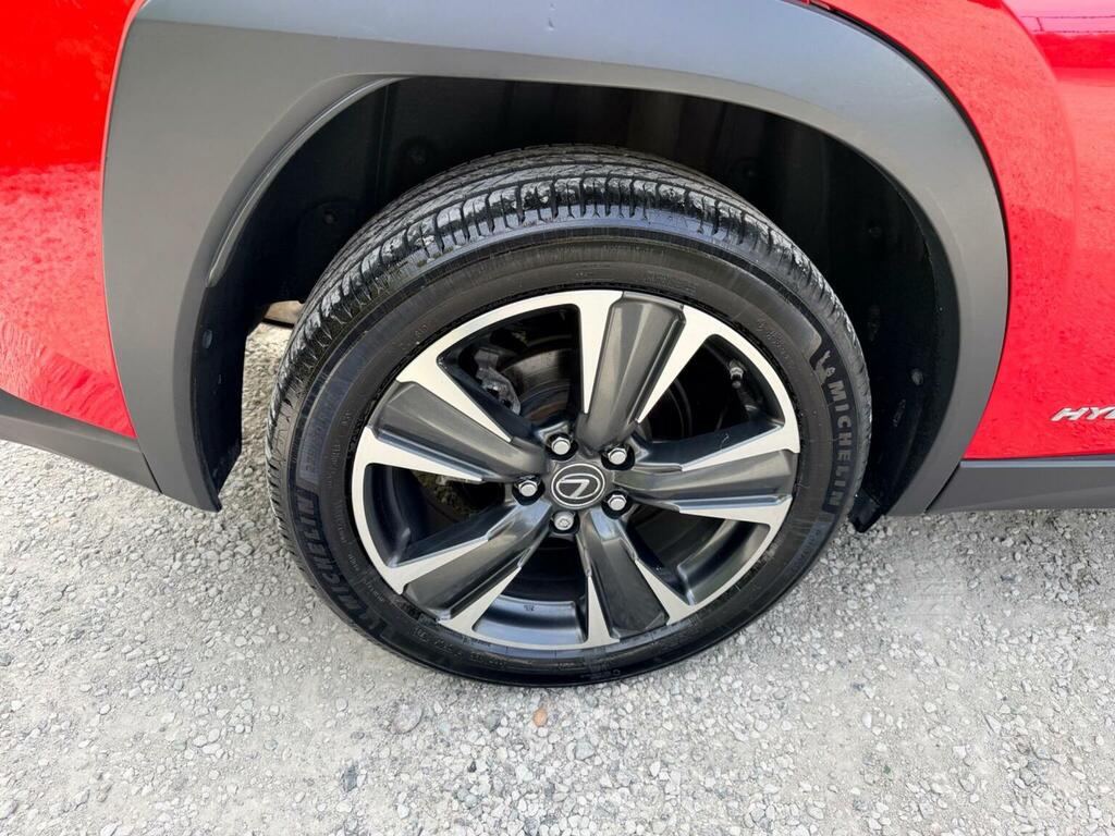 Lexus UX Ux 250H 4X2 Cvt Red #39