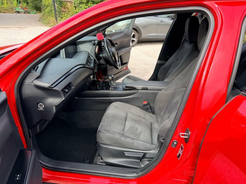 Lexus UX Ux 250H 4X2 Cvt Red #53