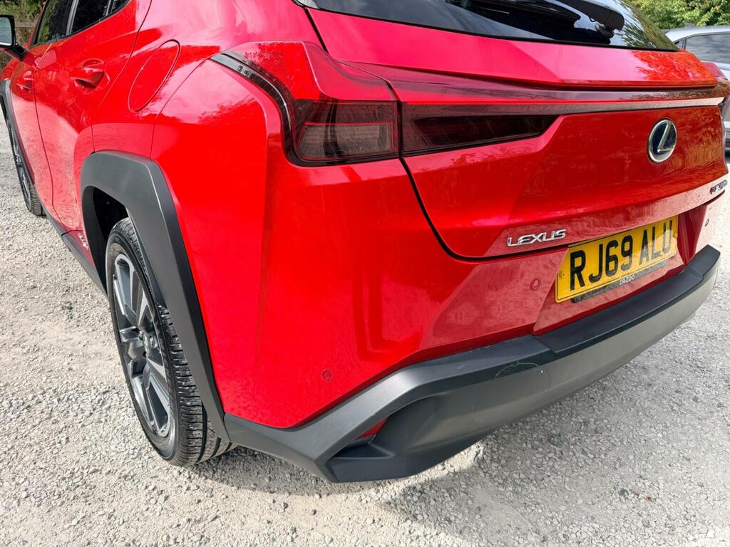 Lexus UX Ux 250H 4X2 Cvt Red #58