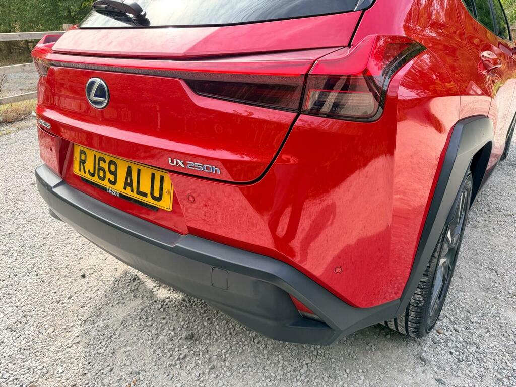 Lexus UX Ux 250H 4X2 Cvt Red #57