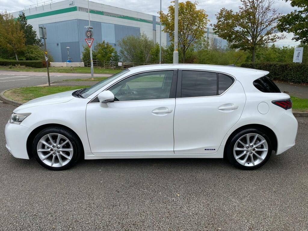 Lexus CT Hatchback 1.8 200H Se-i Cvt Euro 5 Ss 2011 White #5