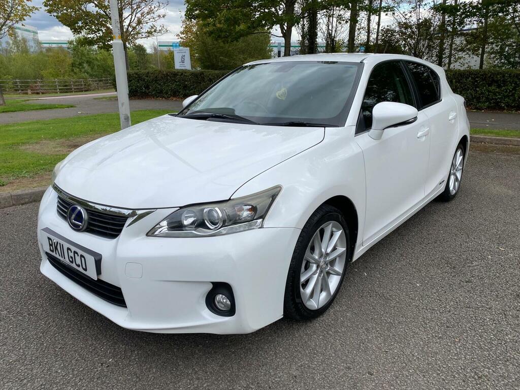 Lexus CT Hatchback 1.8 200H Se-i Cvt Euro 5 Ss 2011 White #3