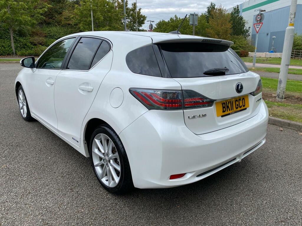 Lexus CT Hatchback 1.8 200H Se-i Cvt Euro 5 Ss 2011 White #4