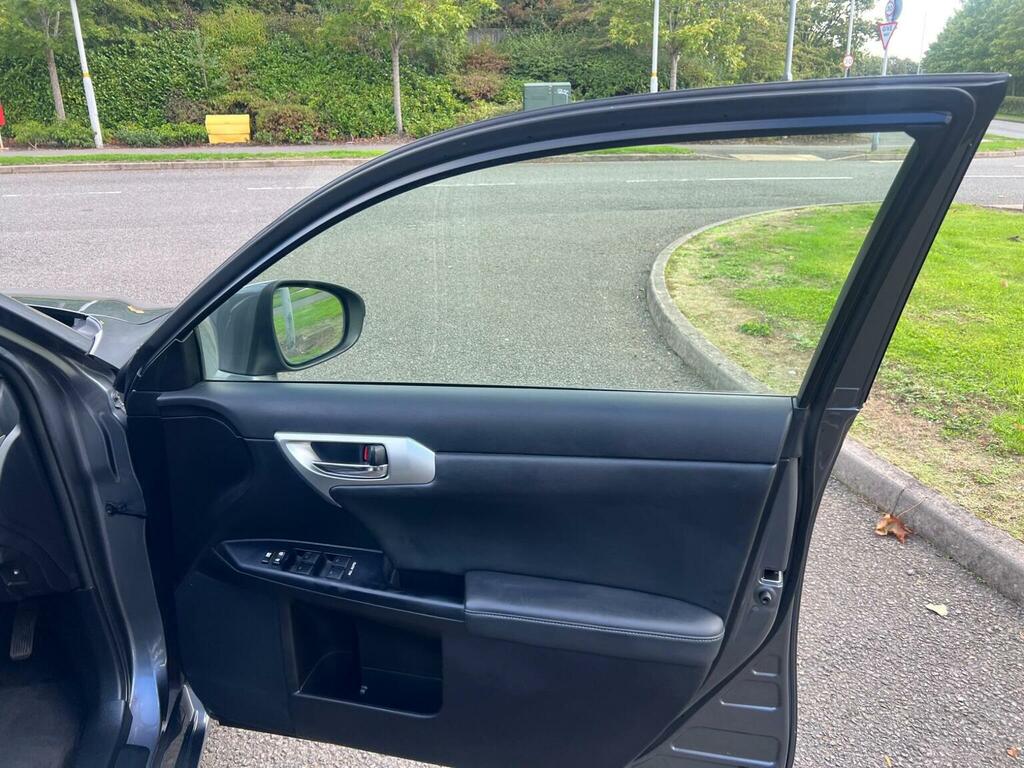 Lexus CT 1.8L 200H Se-l 136 Bhp Black #22