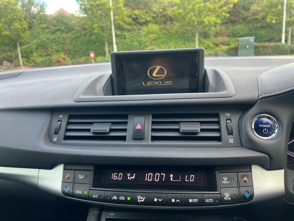 Lexus CT 1.8L 200H Se-l 136 Bhp Black #27