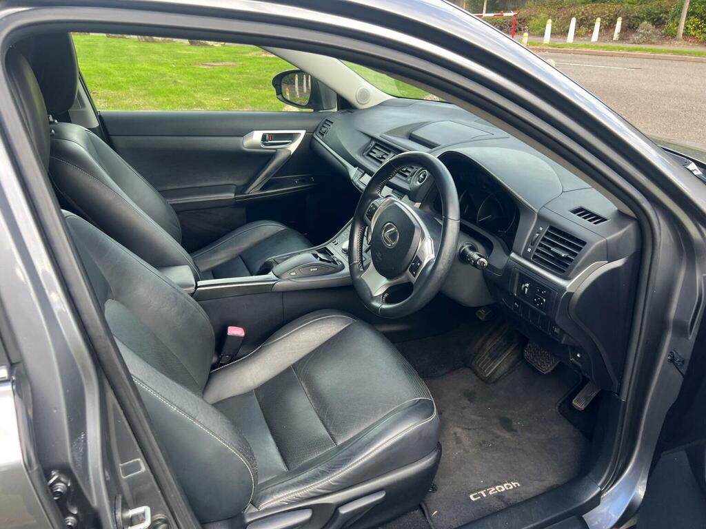 Lexus CT 1.8L 200H Se-l 136 Bhp Black #15