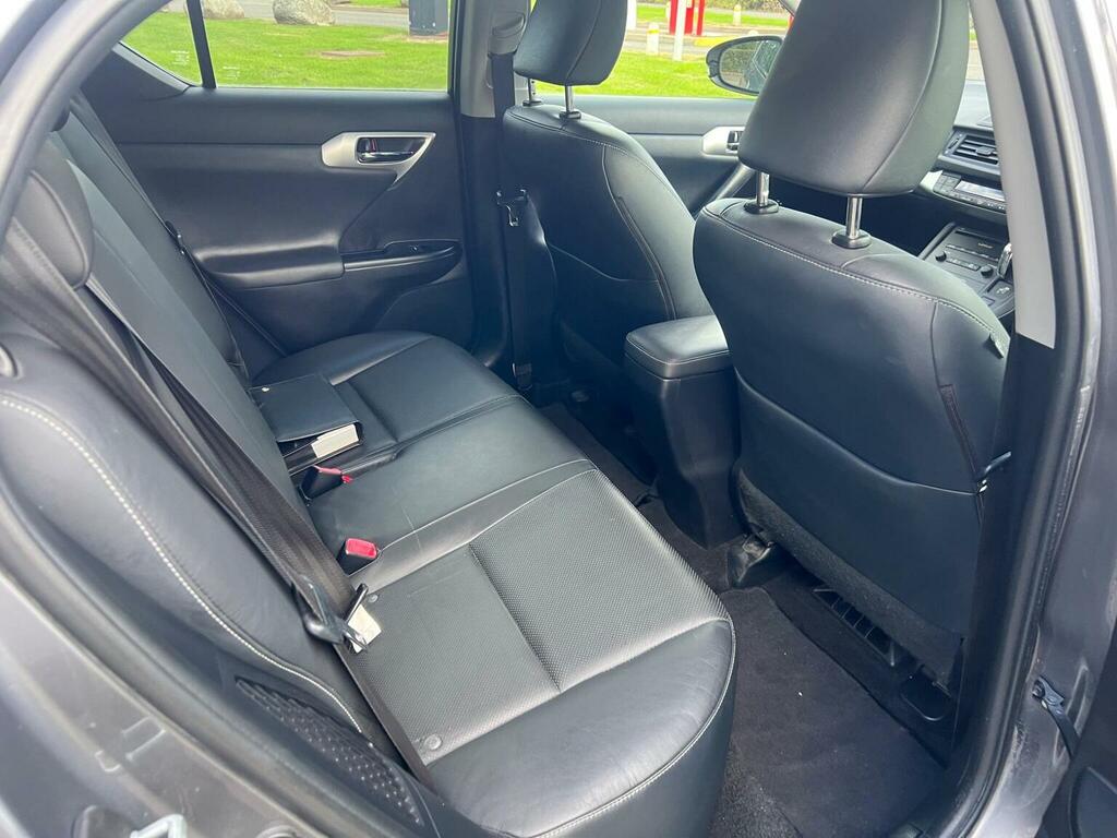 Lexus CT 1.8L 200H Se-l 136 Bhp Black #16