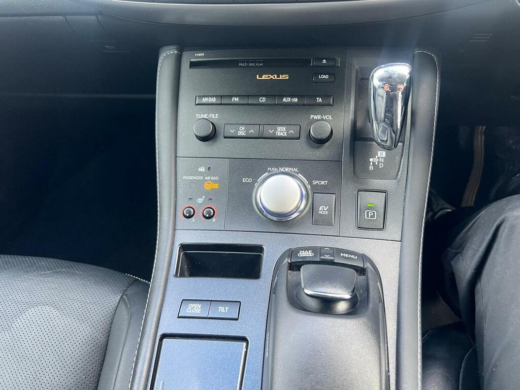 Lexus CT 1.8L 200H Se-l 136 Bhp Black #26