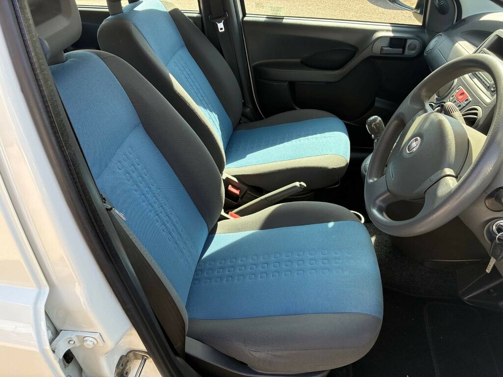 Fiat Panda Active Black #10