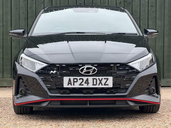 Hyundai I20 Hatchback Yellow #3