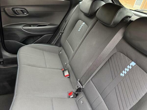 Hyundai I20 Hatchback Yellow #8