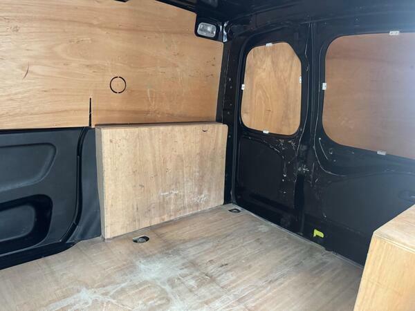 Citroen Berlingo Mpv White #32