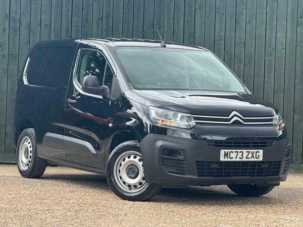 Citroen Berlingo Mpv White #1
