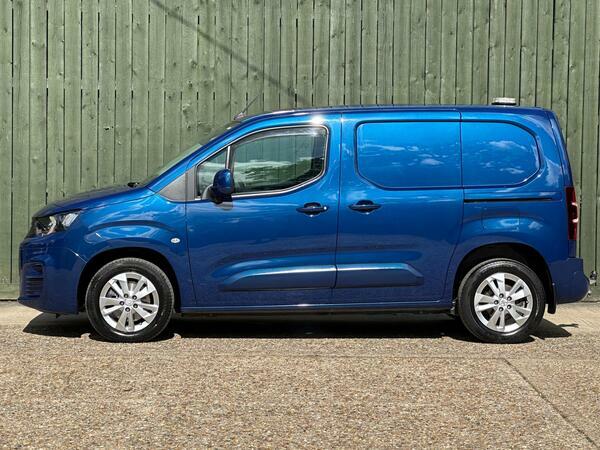Peugeot Partner 1.5 Bluehdi 1000 Asphalt Standard Panel Van Eat8 S Blue #5