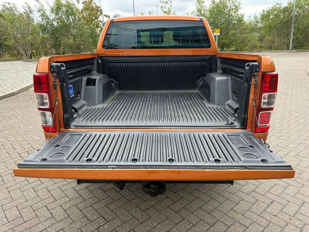 Ford Ranger 3.2L Wildtrak White #18