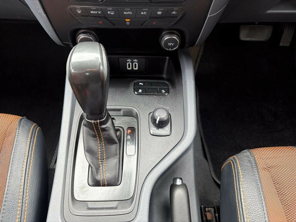Ford Ranger 3.2L Wildtrak White #27