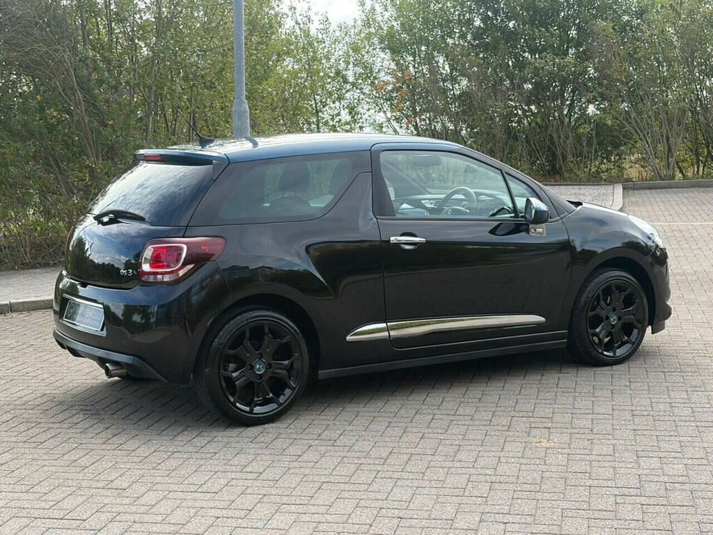 DS DS 3 1.2 Puretech Elegance Hatchback Black #3