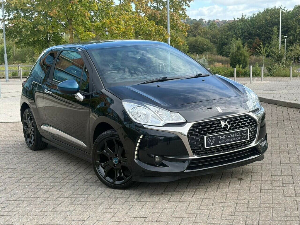 DS DS 3 1.2 Puretech Elegance Hatchback Black