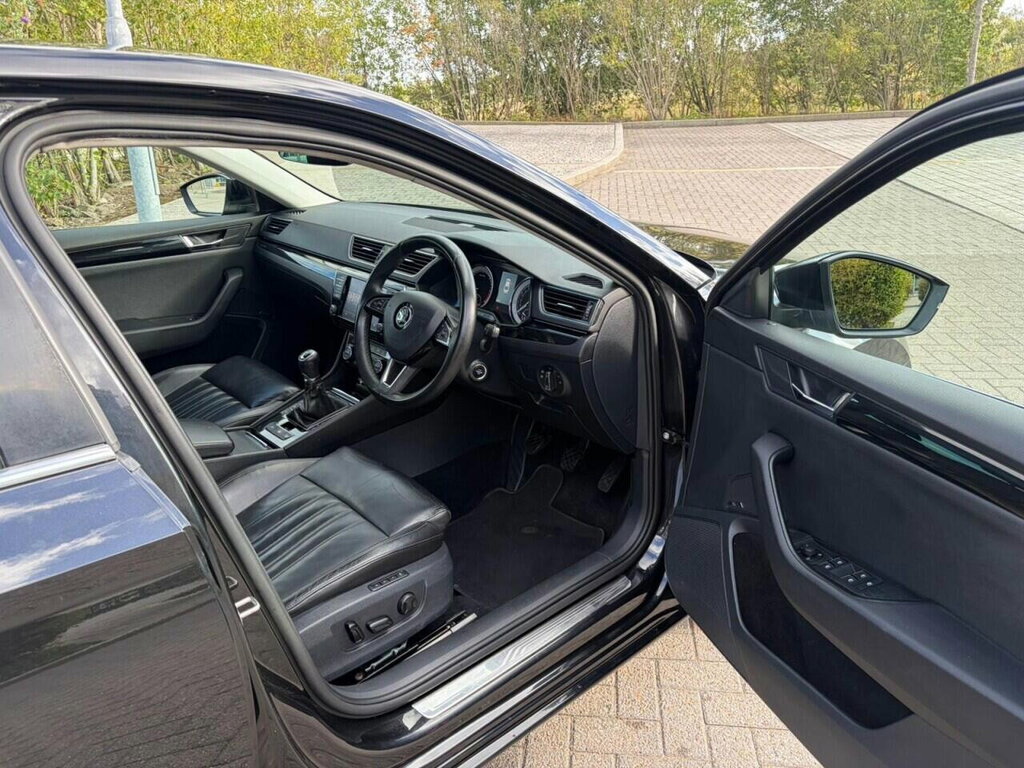Skoda Superb 1.6 Tdi Cr S Dsg Silver #14