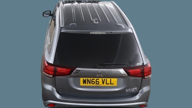 Mitsubishi Outlander  White #9