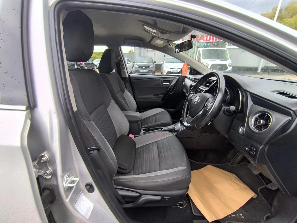 Toyota Auris 1.2L Business Edition Grey #9