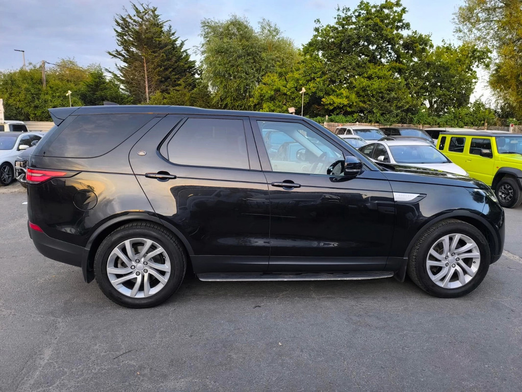 Land Rover Discovery 2.0 201766 Sd4 Hse Suv 7 Seats Black #4